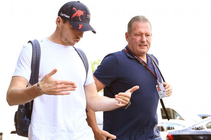 Max Verstappen, Red Bull Racing, con su padre Jos Verstappen