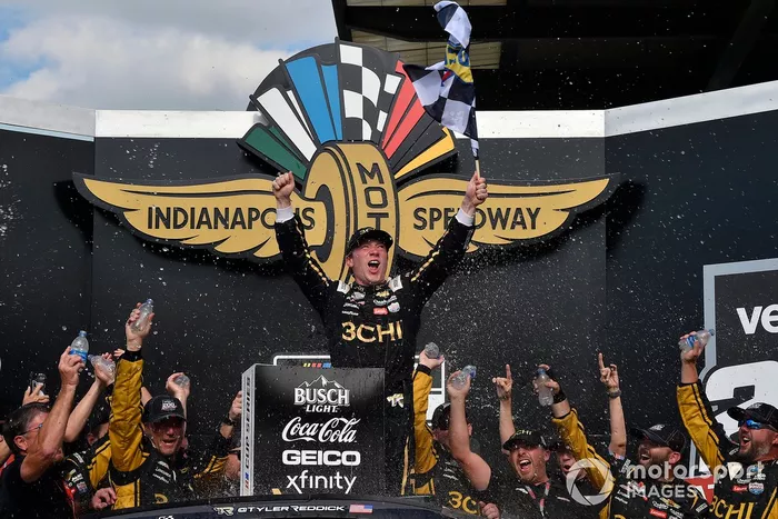 Ganador de la carrera Tyler Reddick, Richard Childress Racing, Chevrolet Camaro