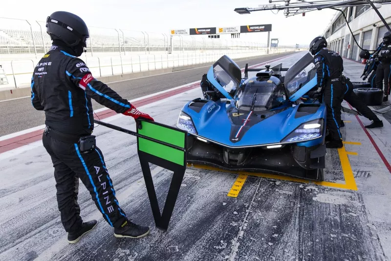 Alpine A424