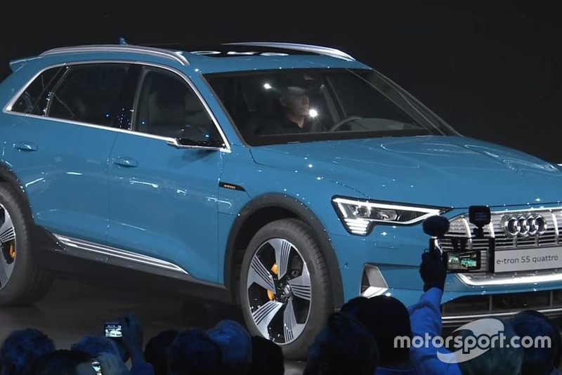 Презентація Audi e-tron