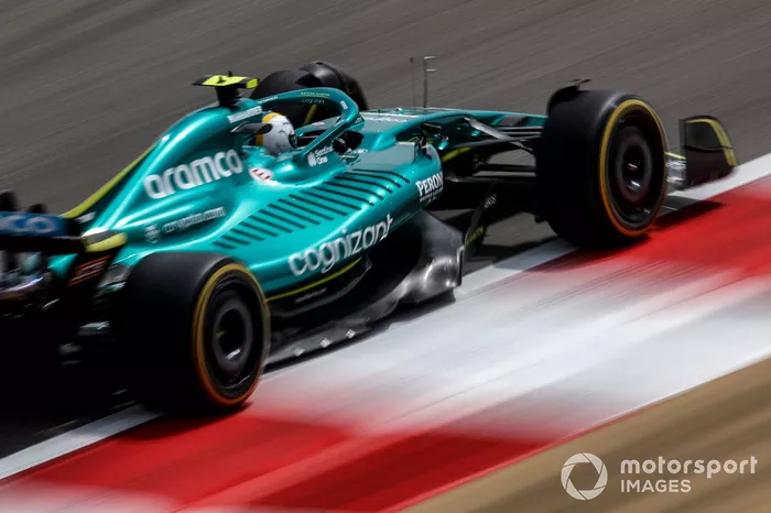 Sebastian Vettel, Aston Martin AMR22

