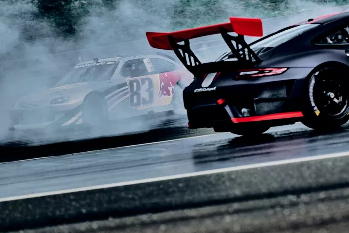 Nascar y Porsche GT2 RS