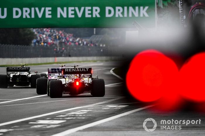 Kevin Magnussen, Haas F1 Team VF-19, Lance Stroll, Racing Point RP19, Daniel Ricciardo, Renault F1 Team R.S.19