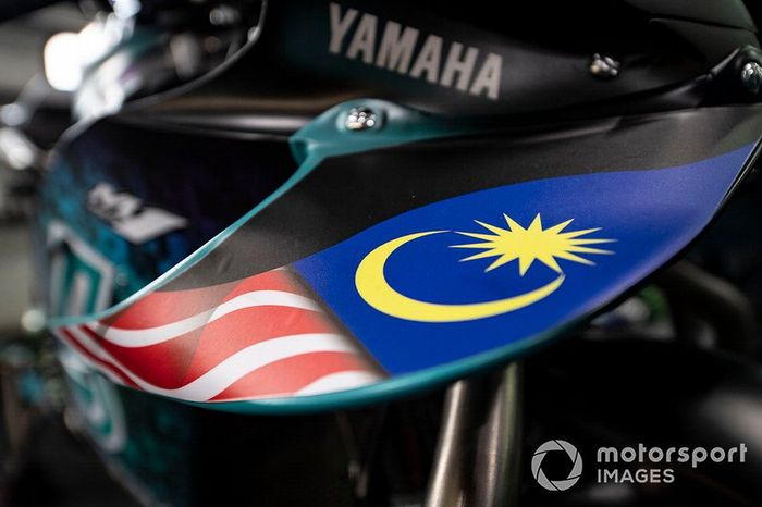 Petronas Yamaha SRT, decoración carrera de casa