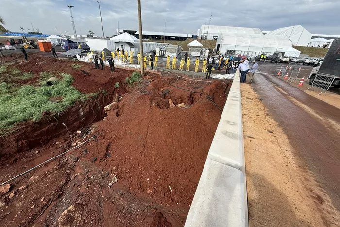 Personal encargado de la limpieza del circuito brasileño