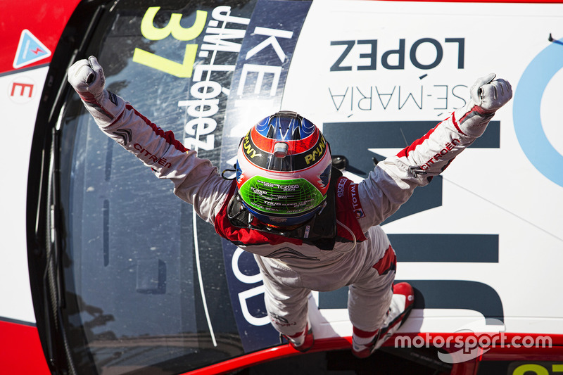 Winner José María López, Citroën World Touring Car Team, Citroën C-Elysée WTCC