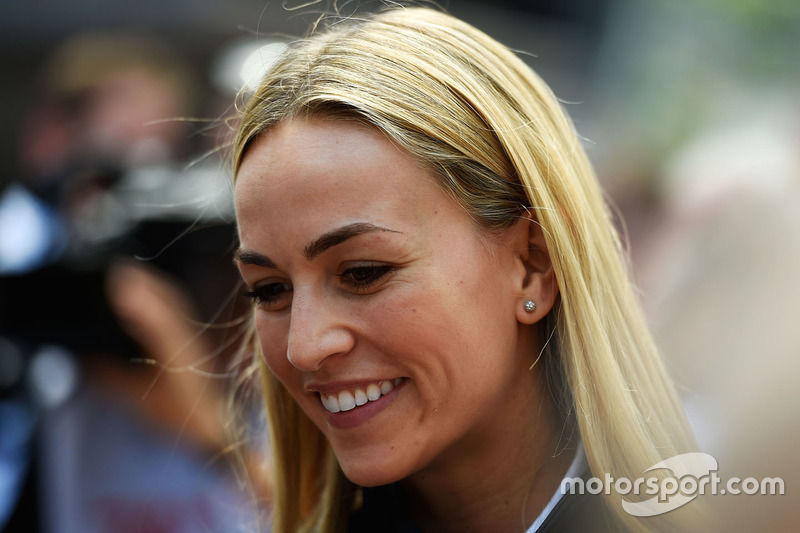 Кармен Хорда, пілот розвитку Renault Sport F1 Team