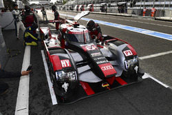 #8 Audi Sport Team Joest Audi R18 e-tron quattro: Lucas di Grassi, Loic Duval, Oliver Jarvis