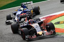 Daniil Kvyat, Scuderia Toro Rosso STR11