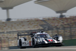 #1 Porsche Team Porsche 919 Hybrid: Timo Bernhard, Mark Webber, Brendon Hartley