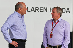 Рон Деннис, исполнительный председатель McLaren и Мартин Брандл, Sky Sports
