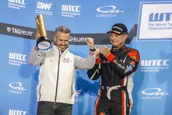 Podio: Tiago Monteiro, Honda Racing Team JAS, Honda Civic WTCC y Rob Huff, All-Inkl Motorsport, Citr