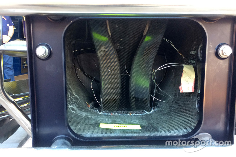 Sauber C37 detail