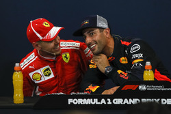 Sebastian Vettel, Ferrari and Daniel Ricciardo, Red Bull Racing nella conferenza stampa