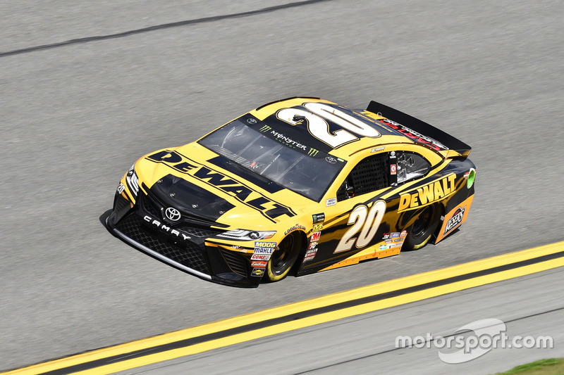 №20. Эрик Джонс, Joe Gibbs Racing, DeWalt Toyota Camry