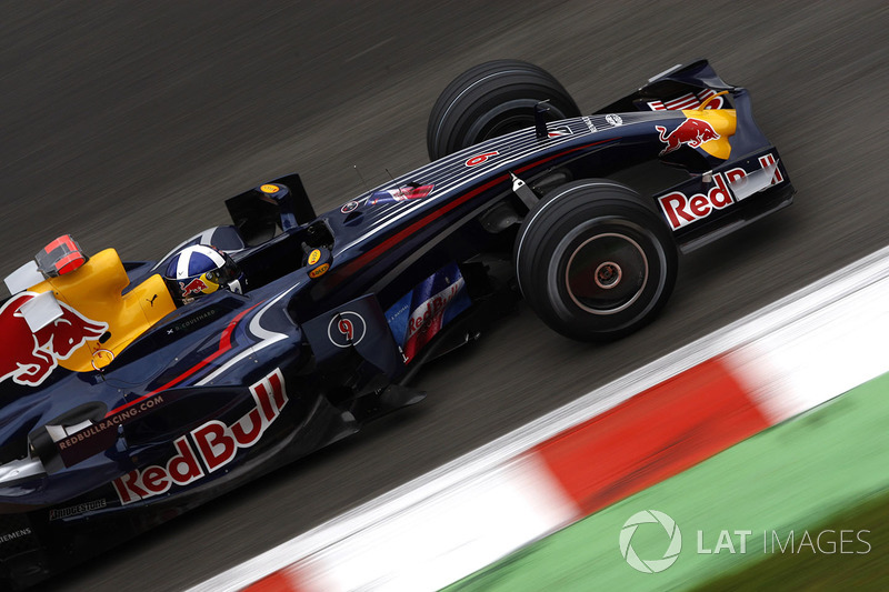 Дэвид Култхард, Red Bull (8 очков, один подиум)