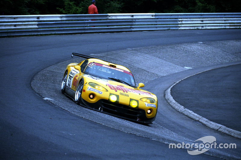 1999: Петер Цаковски, Ханс-Юрген Тиман, Клаус Людвиг, Марк Дюэз – Chrysler Viper GTS-R
