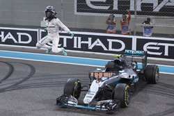 Нико Росберг, Mercedes AMG F1 W07 Hybrid