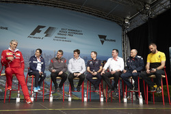 Maurizio Arrivabene, Ferrari, Monisha Kaltenborn, Sauber, Guenther Steiner, Haas F1 Team, Toto Wolff, Mercedes AMG, Christian Horner, Red Bull Racing, Eric Boullier, McLaren, Franz Tost, Scuderia Toro Rosso, y Cyril Abiteboul, Renault Sport F1