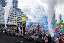 Podium: Jean-Eric Vergne, Techeetah und Lucas di Grassi, ABT Schaeffler Audi Sport