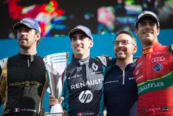 Podium: Ganador, Sébastien Buemi, Renault e.Dams, segundo, Jean-Eric Vergne, Techeetah; tercero, Luc