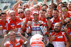 Переможець гонки Андреа Довіціозо, Ducati Team
