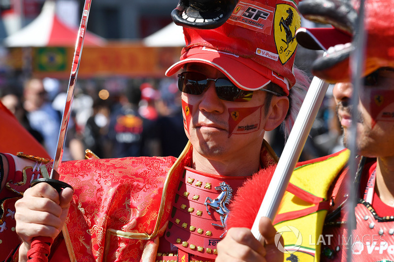 Ferrari fans