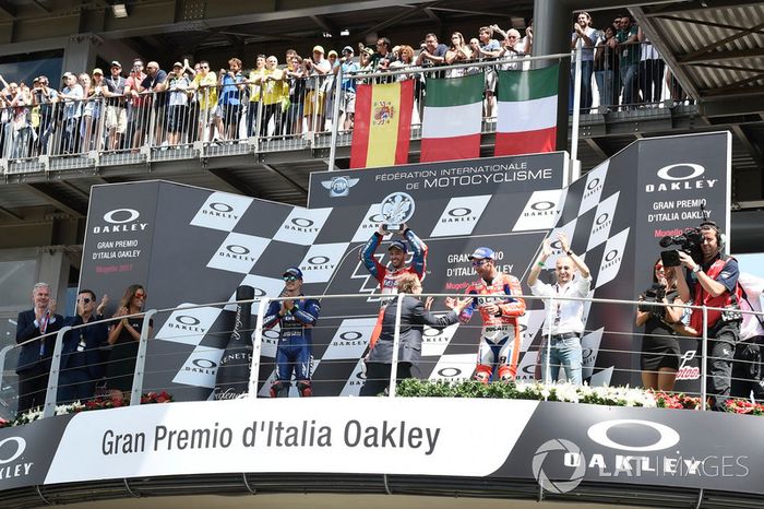 Podium: segundo, Maverick Viñales, Yamaha Factory Racing, ganador, Andrea Dovizioso, Ducati Team, te