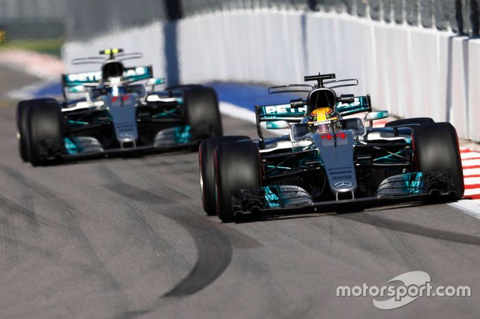 Lewis Hamilton, Mercedes AMG F1 W08, Valtteri Bottas, Mercedes AMG F1 W08