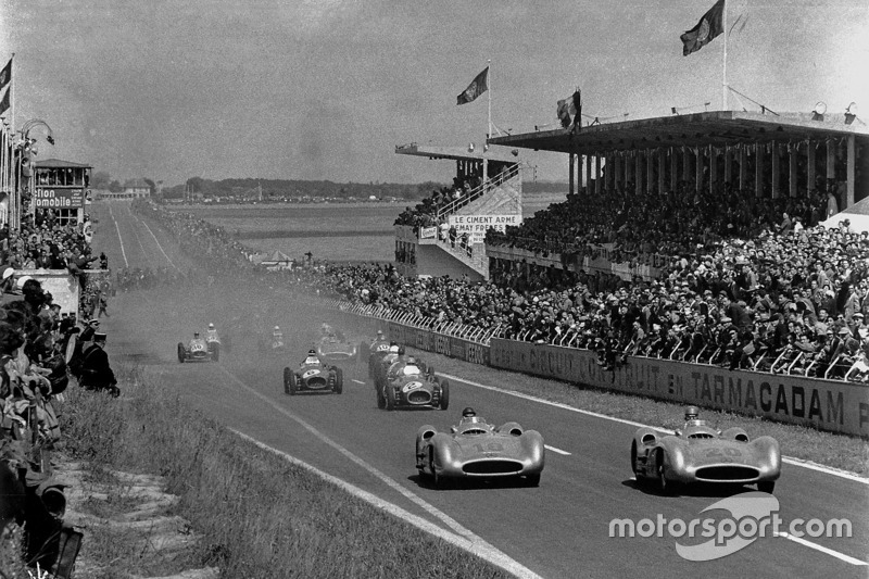 Karl Kling and Juan Manuel Fangio, Mercedes-Benz W 196 R