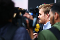 Nico Rosberg, Mercedes AMG F1 con los medios