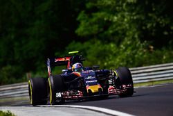 Carlos Sainz Jr, Scuderia Toro Rosso STR11