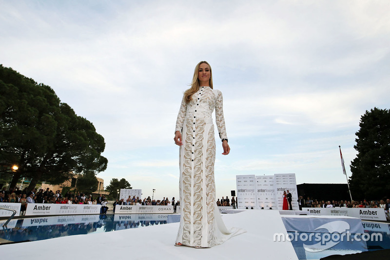Carmen Jorda, Renault Sport F1 Team Development Driver all'Amber Lounge Fashion Show