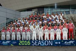 Foto de grupo de los pilotos 2016 de WEC
