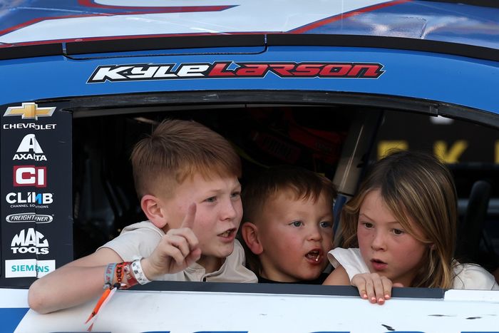 Kyle Larson, Hendrick Motorsports Chevrolet sons, Cooper Larson and Owen Larson and daughter Audrey Larson