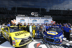 Eerste rij: polesitter Chase Elliott, Hendrick Motorsports Chevrolet, tweede plaats Matt Kenseth, Jo