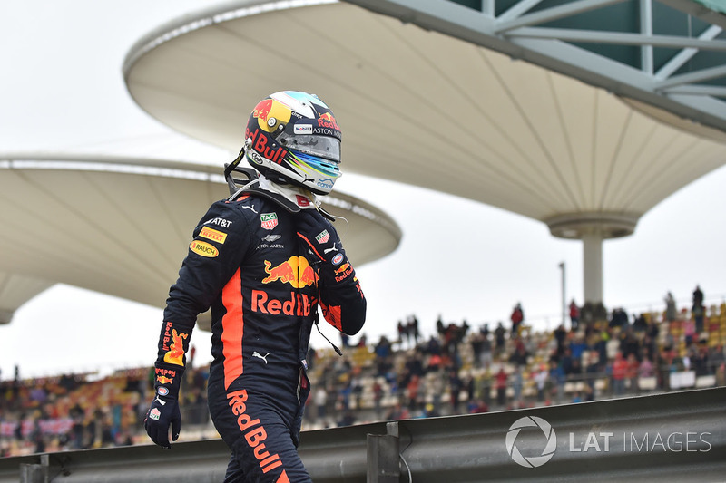 Daniel Ricciardo, Red Bull Racing à l'arrêt en piste