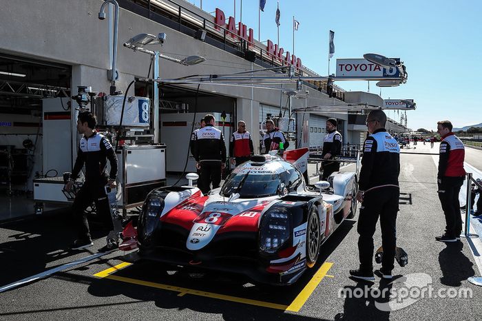 #8 Toyota Gazoo Racing Toyota TS050: Sébastien Buemi, Mike Conway