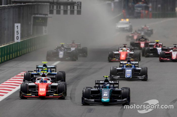 Start action, Nicholas Latifi, DAMS, leads Ralph Boschung, MP Motorsport