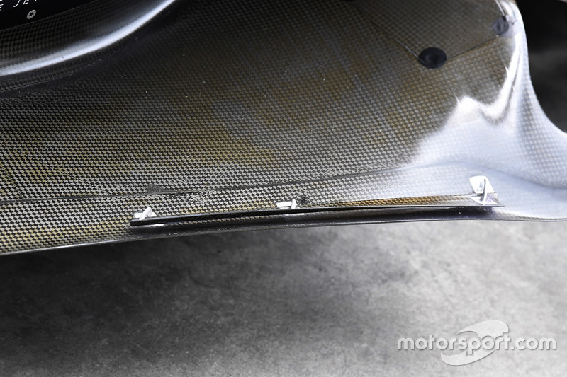 Renault Sport F1 Team RS17 floor detail
