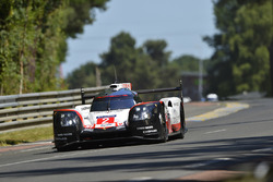 #2 Porsche Team Porsche 919 Hybrid