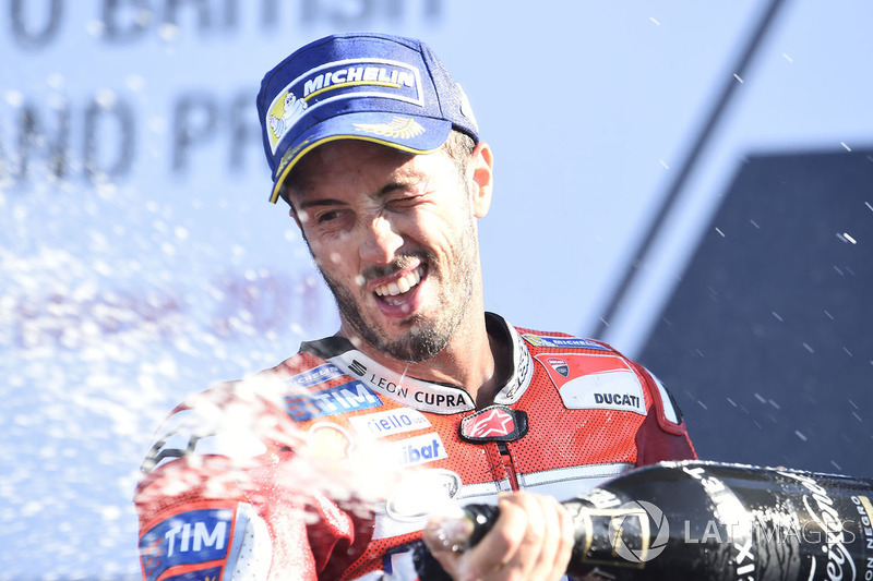Podio: ganador de la carrera Andrea Dovizioso, Ducati Team