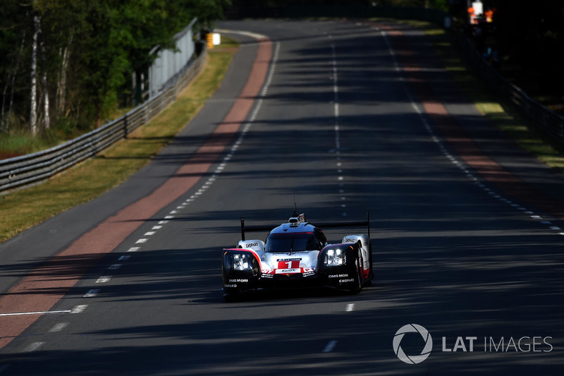 #1 Porsche Team Porsche 919 Hybrid : Neel Jani, Andre Lotterer, Nick Tandy