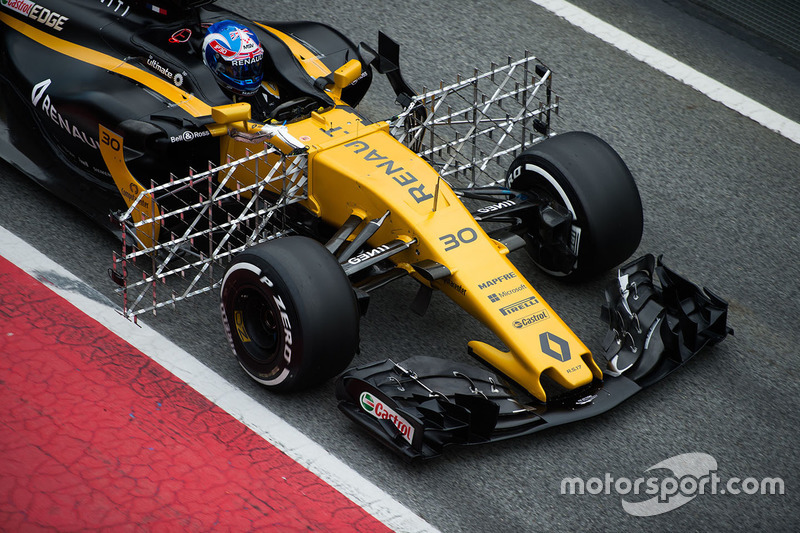 Джоліон Палмер, Renault Sport F1 Team RS17 із датчиками