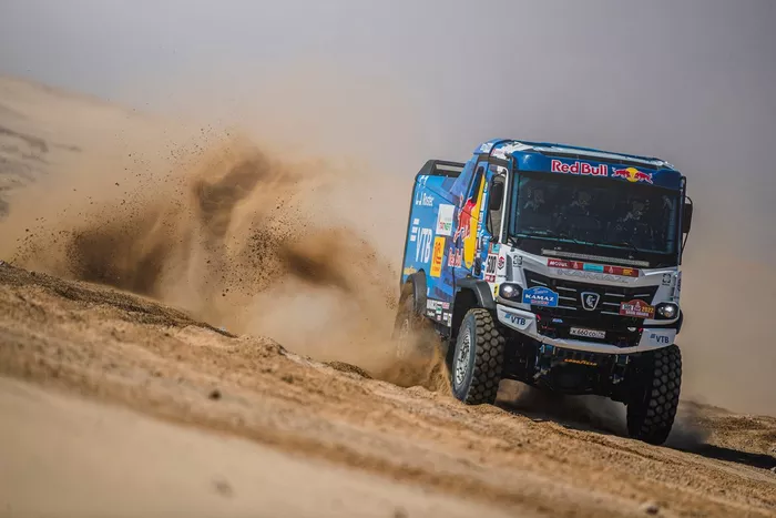 #500 Kamaz - Master: Dmitry Sotnikov, Ruslan Akhmadeev, Ilgiz Akhmetzianov