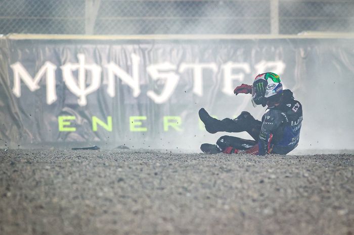 Caída de Darryn Binder, RNF MotoGP Team