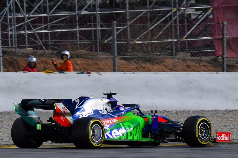 Alexander Albon, Scuderia Toro Rosso STR14, avec de la peinture aéro