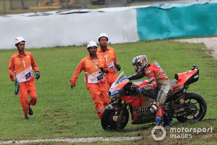 Andrea Dovizioso, Ducati Team crash
