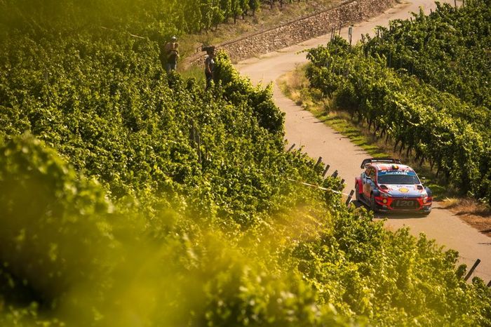 Thierry Neuville, Nicolas Gilsoul, Hyundai Motorsport Hyundai i20 Coupe WRC
