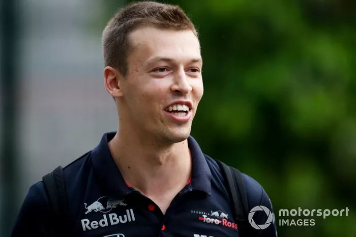 14 - Daniil Kvyat: 1'39.957